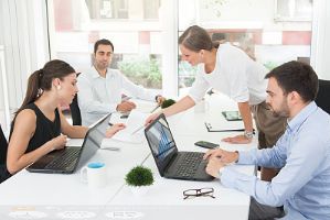 互聯(lián)網(wǎng)時(shí)代,咨詢服務(wù)企業(yè)如何打通 人 事 錢